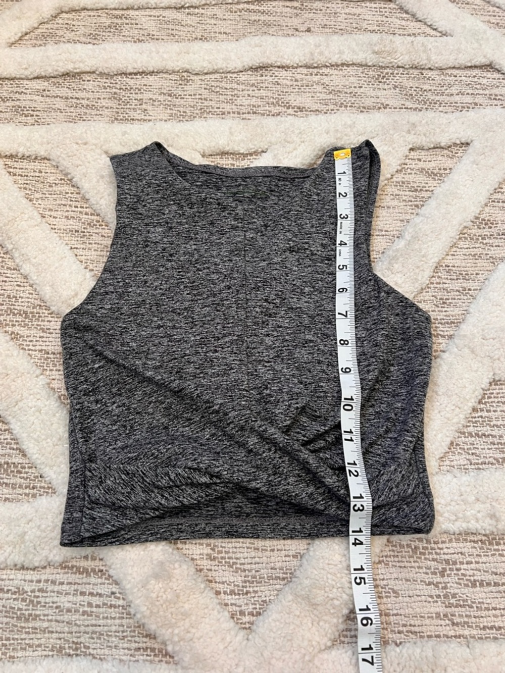Joah Brown Marathon Crop Tank Twist front XS/S Heathered Marled Grey - Picture 2 of 5
